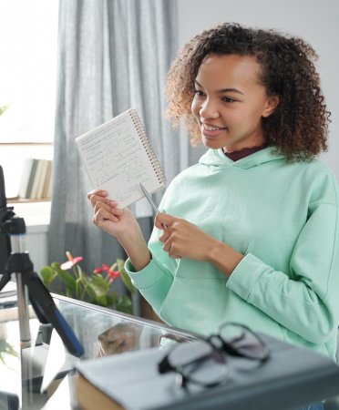 Syaahi: The Reading Estate